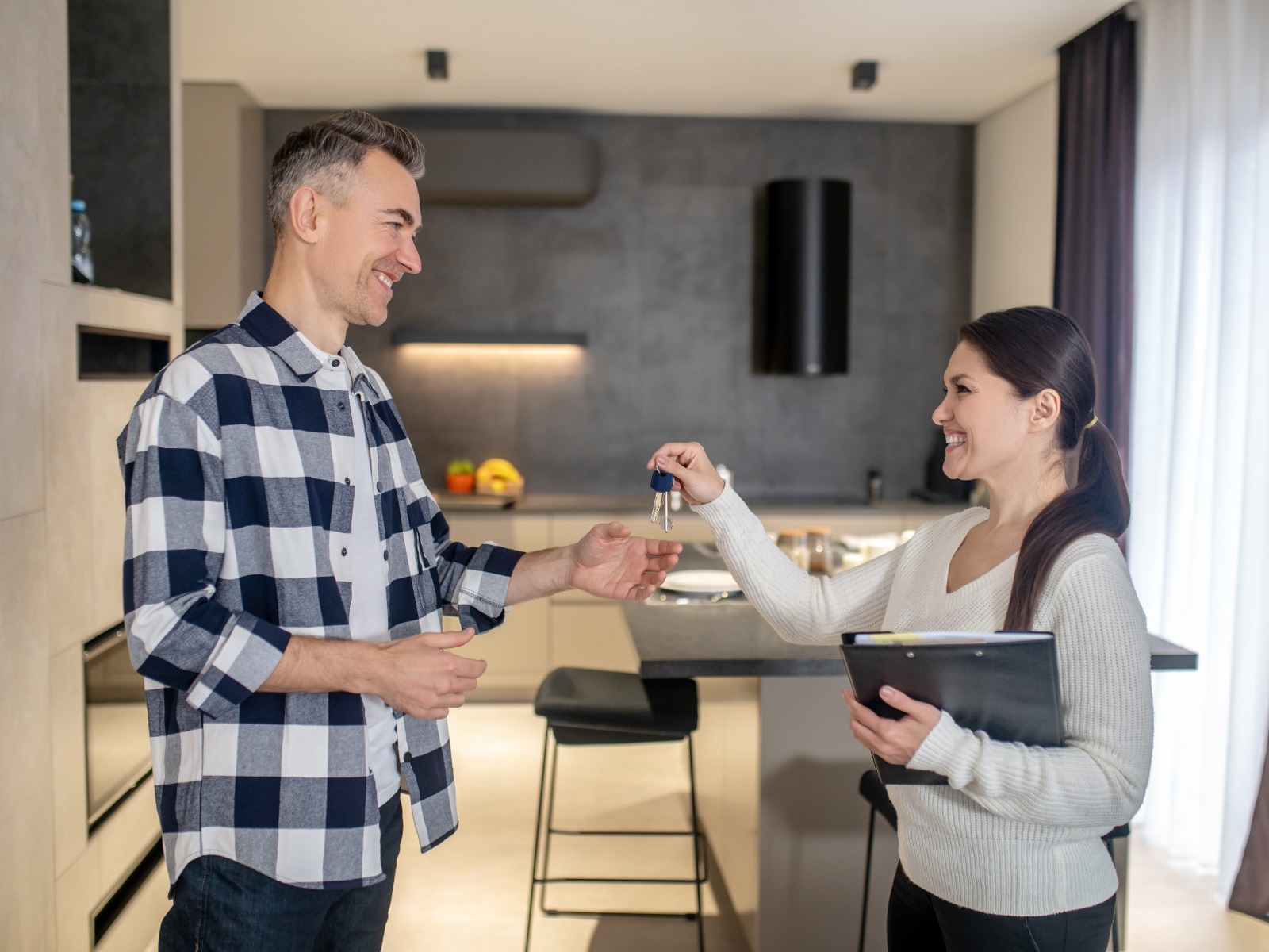 inchiriez apartament 2 camere iasi