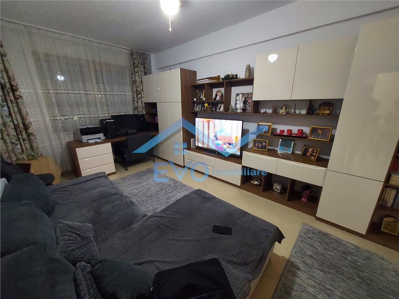 Apartament 3 camere, parter, 2015, Lunca Cetatuii.