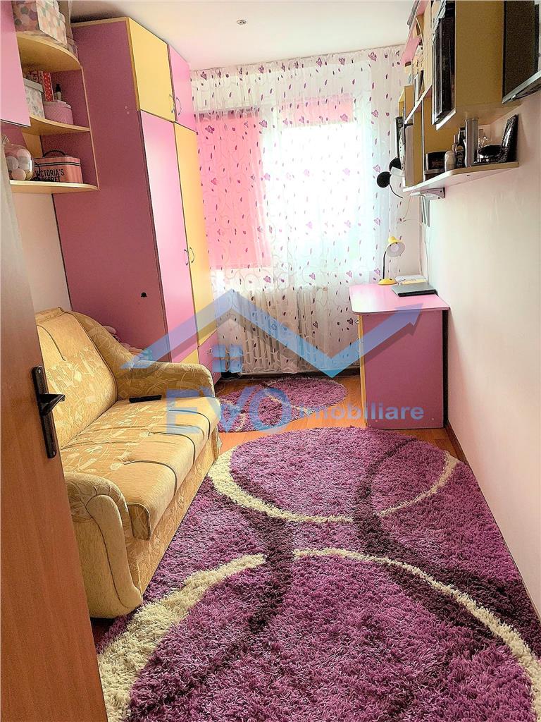 Apartament cu 3 camere, decomandat, 61mp, Tatarasi Ciurchi
