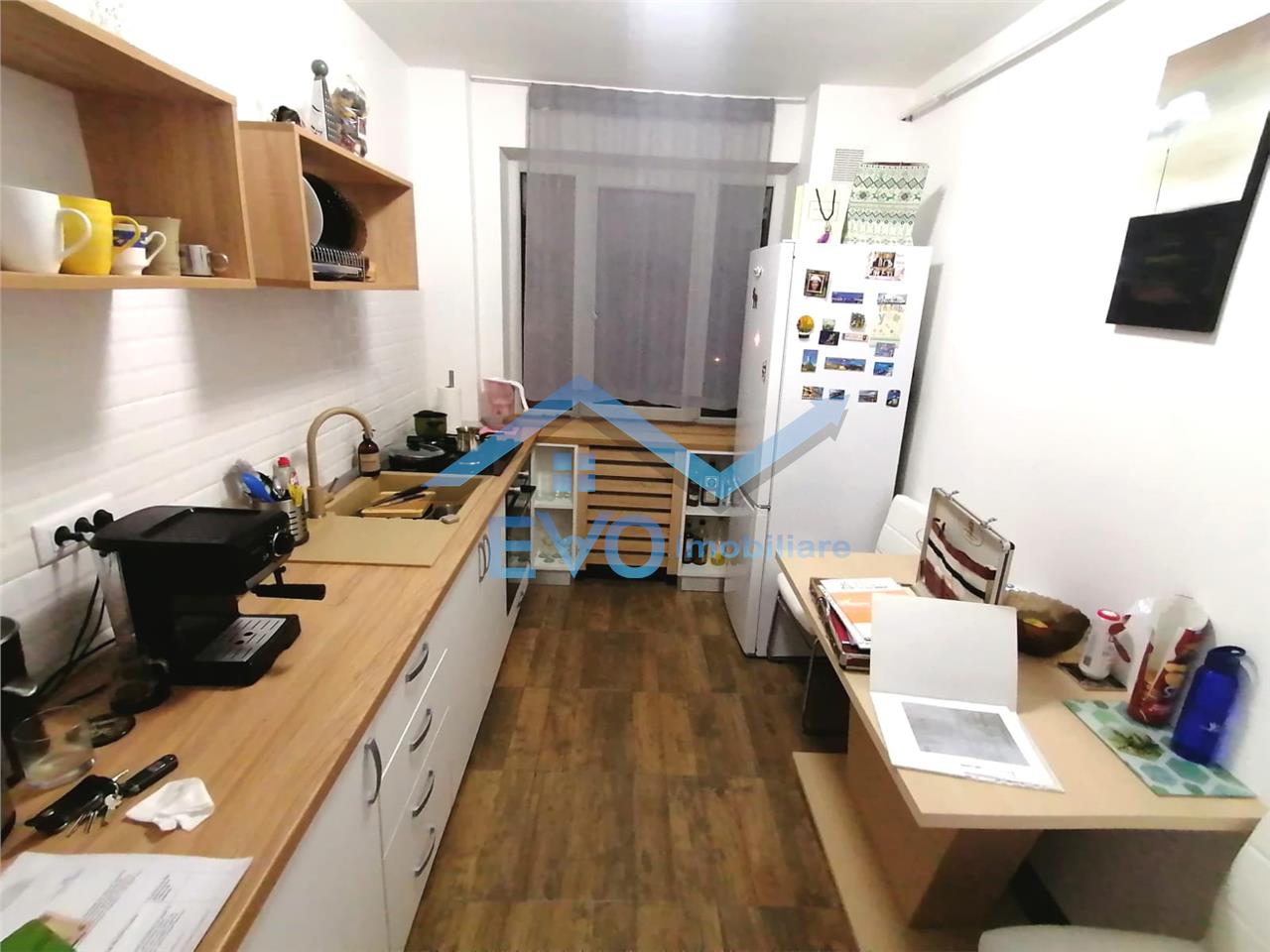 Apartament 3 camere, semidecomandat, 63mp Tatarasi