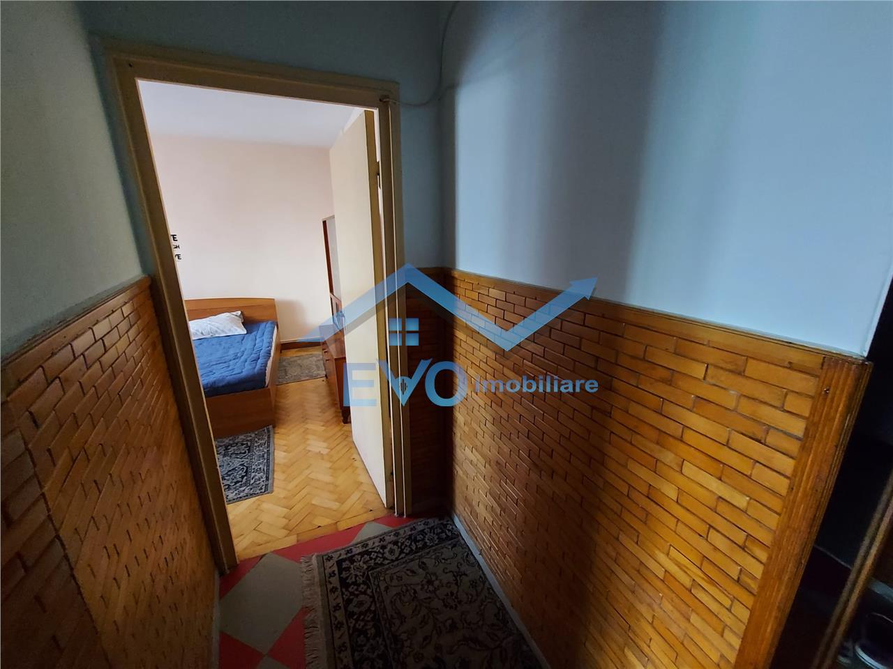 Apartament 2 camere decomandat de inchiriat in Alexandru (