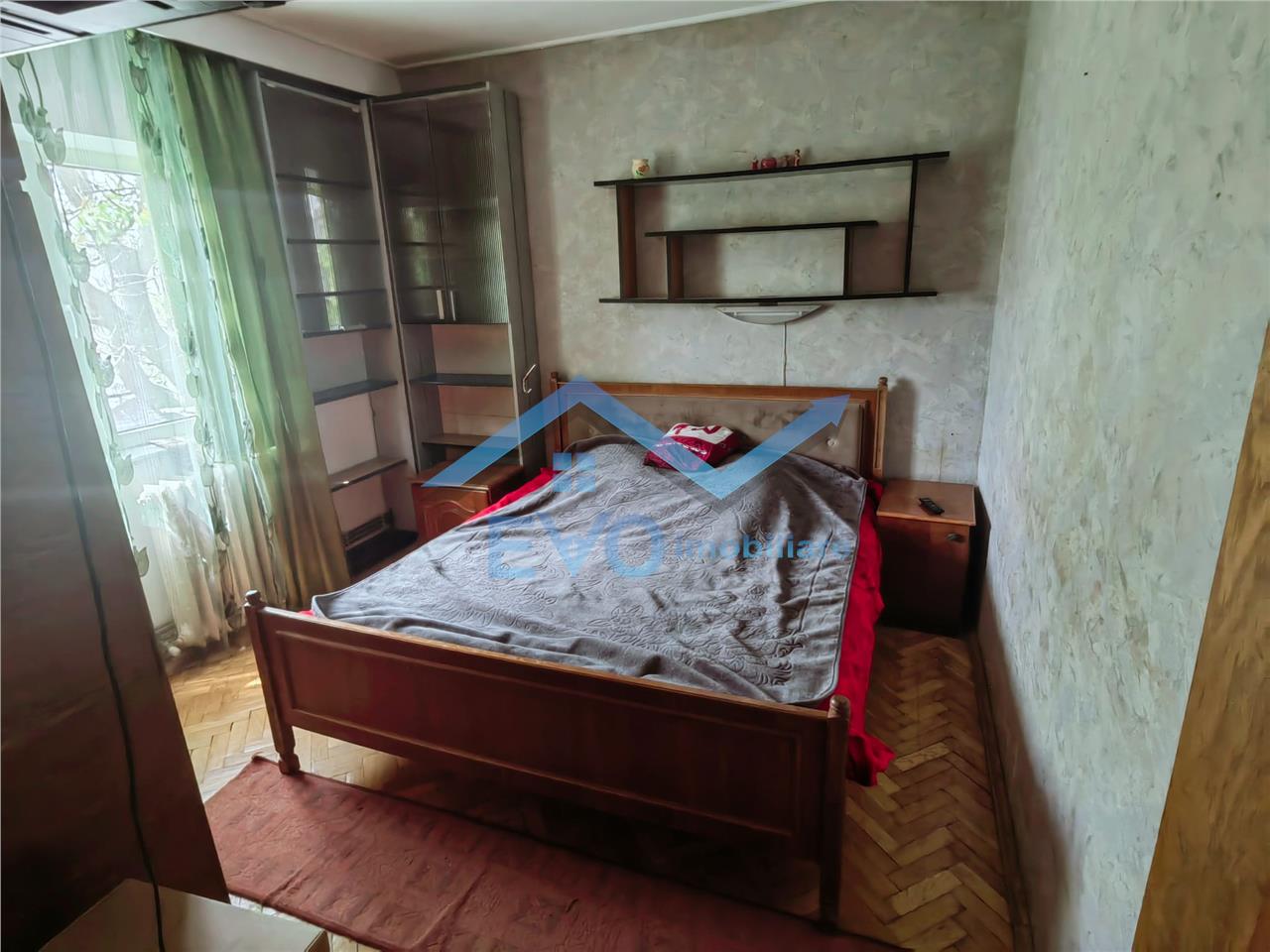 Apartament 3 camere,Pacurari, Etaj 1,Bloc 1985