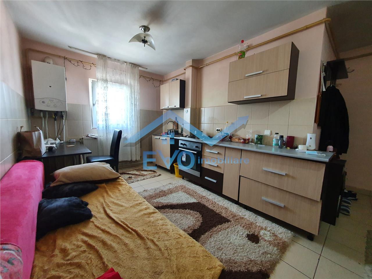 Apartament 2 camere de vanzare, mobilat si utilat, in zona Dacia