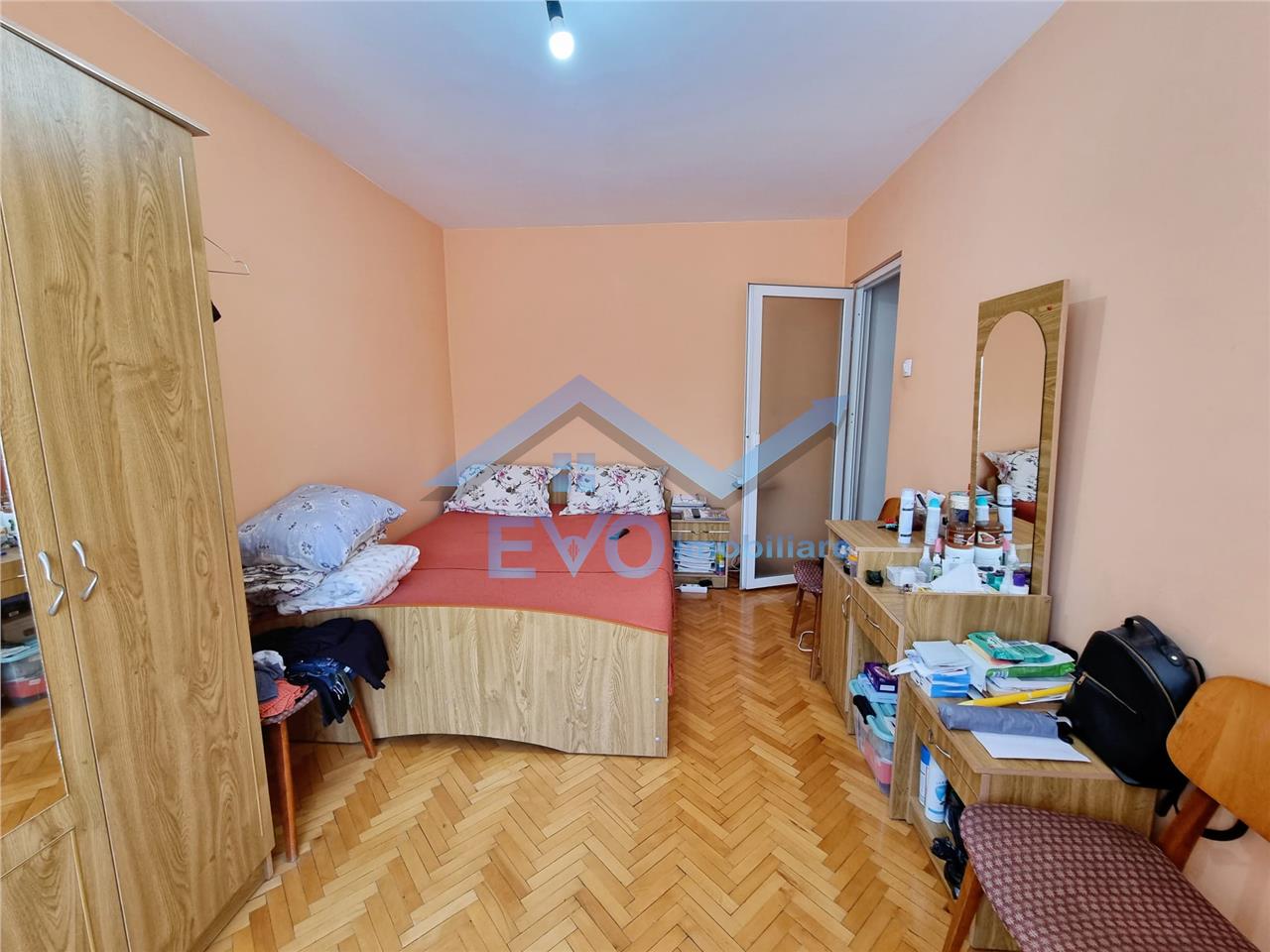 Apartament 4 camere, etajul 3, 77mp, decomandat, Tatarasi