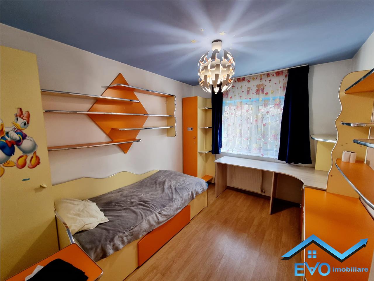 Apartament cu 4 camere decomandat in Nicolina, 82mp, parter inalt