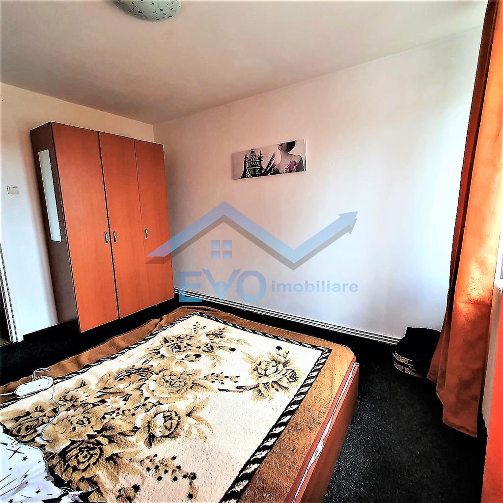 Apartament 2 camere,50 mp, in zona Podu Ros