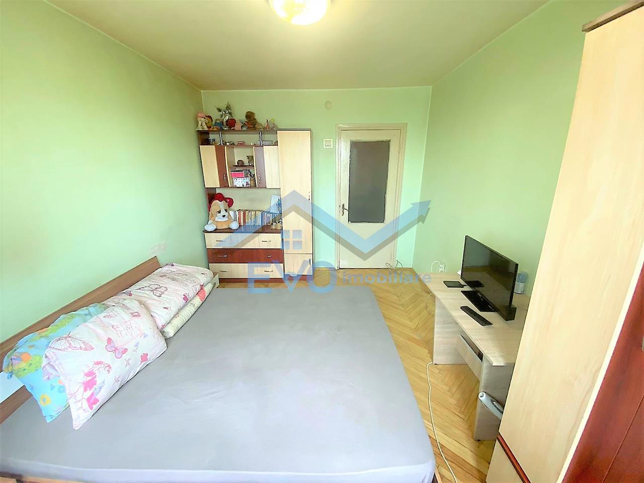 Apartament 2 camere, decomandat 53,62 mp, in zona Cantemir