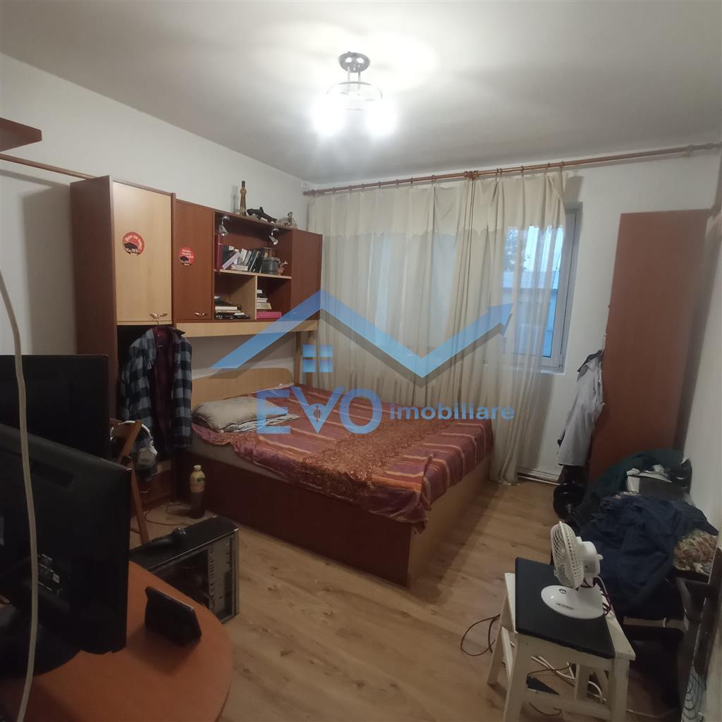 Apartament 3 camere decomandat, Tatarasi