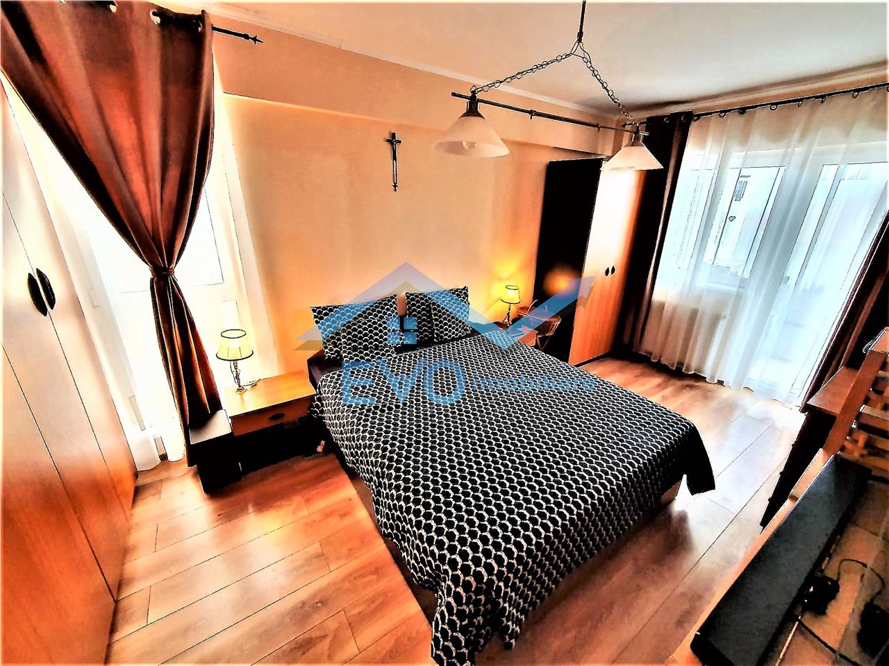 Vanzare apartament 2 camere, decomandat, et 1, bloc 2015, Galata