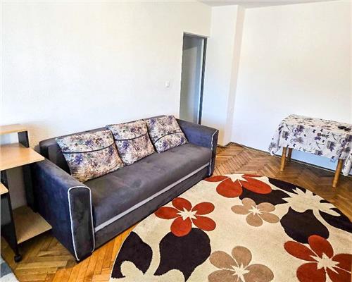Apartament cu 2 camere, decomandat, zona Tatarasi