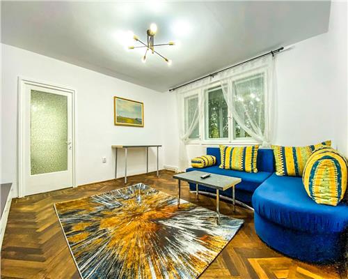 Apartament cu 3 camere de inchiriat, centrala termica, zona Copou