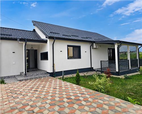 Casa de vanzare, teren 588 mp, 4 camere, 2 bai, 0 comision, in Visan