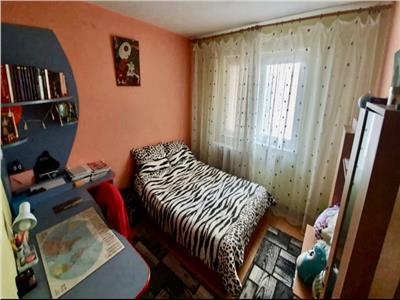 Apartament 4 camere de vanzare Mircea Cel Batran